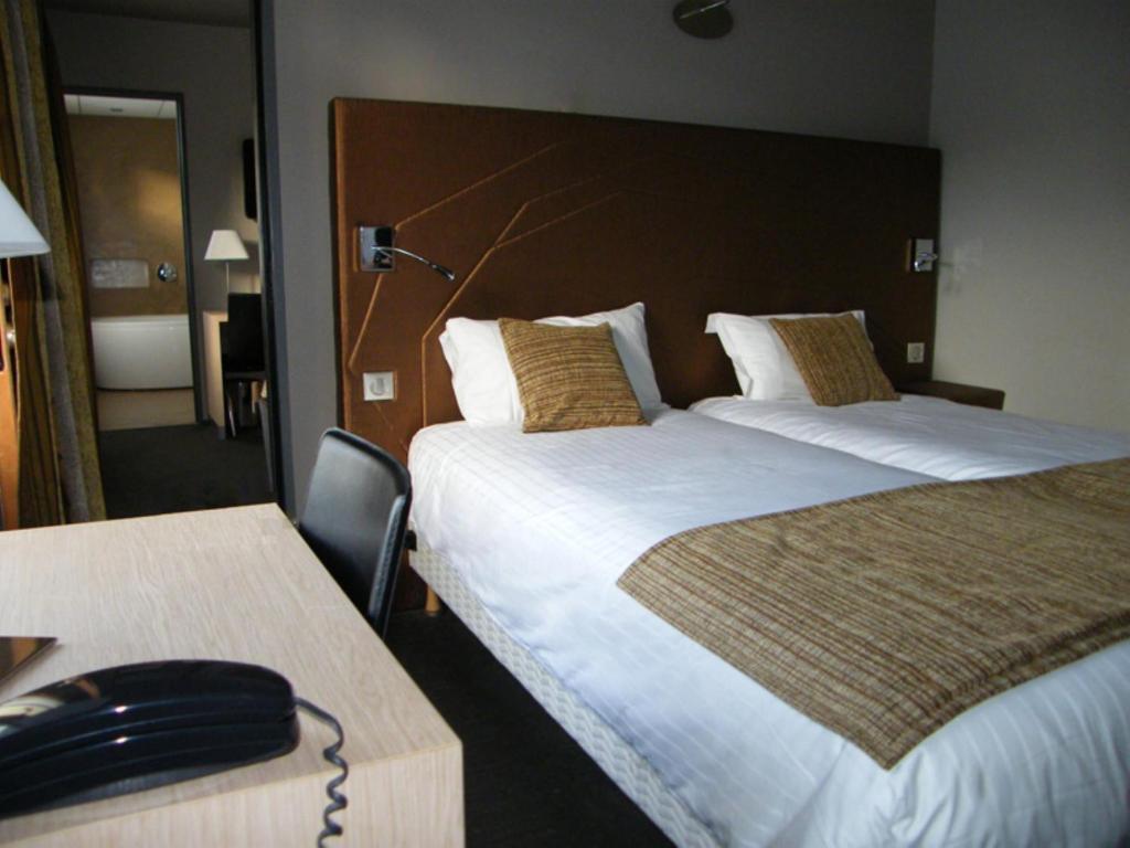 Cit'Hotel Saint-Pierre Viré Eksteriør billede