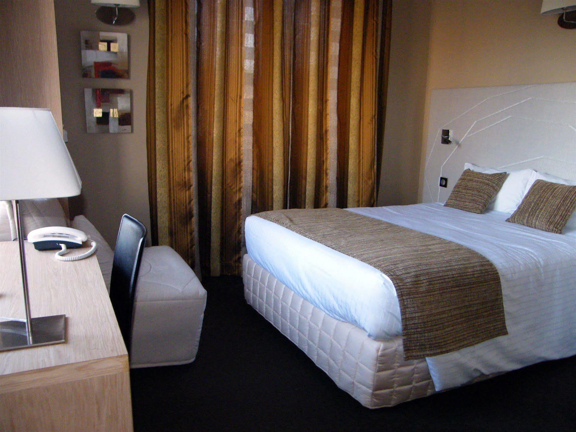 Cit'Hotel Saint-Pierre Viré Eksteriør billede